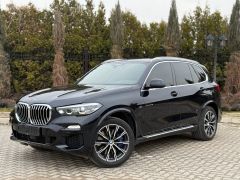 Photo of the vehicle BMW X5