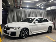 Photo of the vehicle BMW 5 Series