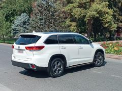 Сүрөт унаа Toyota Highlander