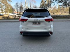 Сүрөт унаа Toyota Highlander