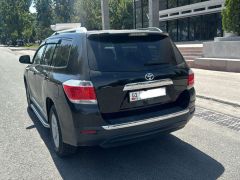 Photo of the vehicle Toyota Highlander