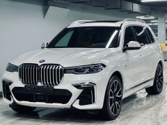 Фото авто BMW X7