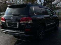 Photo of the vehicle Lexus LX