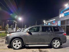 Сүрөт унаа Toyota Highlander