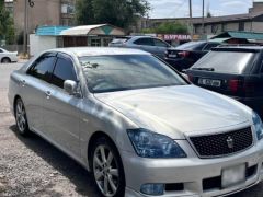 Фото авто Toyota Crown