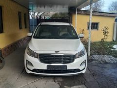 Photo of the vehicle Kia Carnival