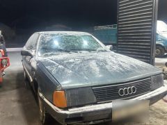 Photo of the vehicle Audi 100