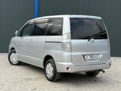 Фото авто Toyota Voxy