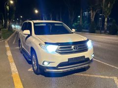 Сүрөт унаа Toyota Highlander