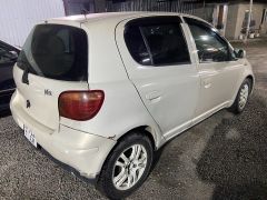 Сүрөт унаа Toyota Vitz