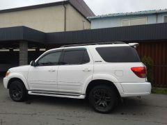 Сүрөт унаа Toyota Sequoia