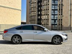 Photo of the vehicle Honda Accord