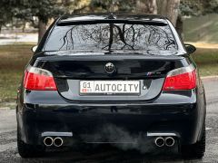 Photo of the vehicle BMW 5 Series