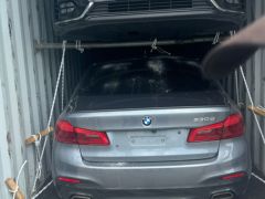 Photo of the vehicle BMW 5 Series