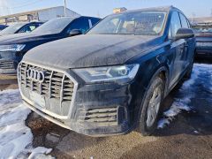 Photo of the vehicle Audi Q7