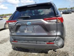 Photo of the vehicle Toyota RAV4