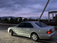 Photo of the vehicle Mercedes-Benz E-Класс