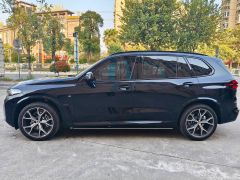 Photo of the vehicle BMW X5