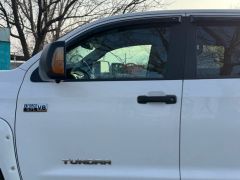 Сүрөт унаа Toyota Tundra