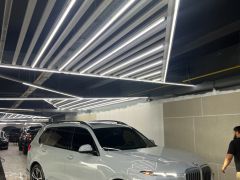 Фото авто BMW X7