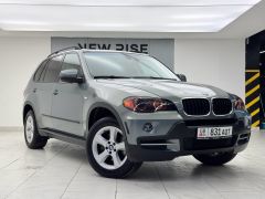 Photo of the vehicle BMW X5