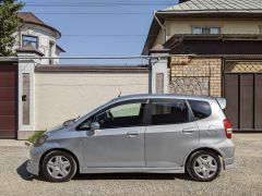 Фото авто Honda Fit