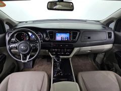 Сүрөт унаа Kia Carnival