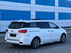 Photo of the vehicle Kia Carnival