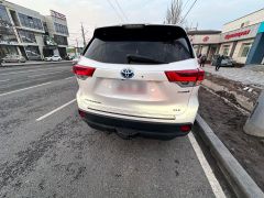 Сүрөт унаа Toyota Highlander