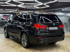 Photo of the vehicle BMW X5