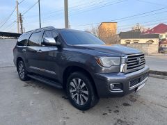 Сүрөт унаа Toyota Sequoia