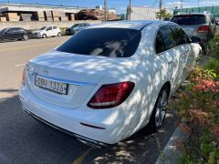 Фото авто Mercedes-Benz E-Класс