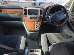 Сүрөт унаа Toyota Alphard