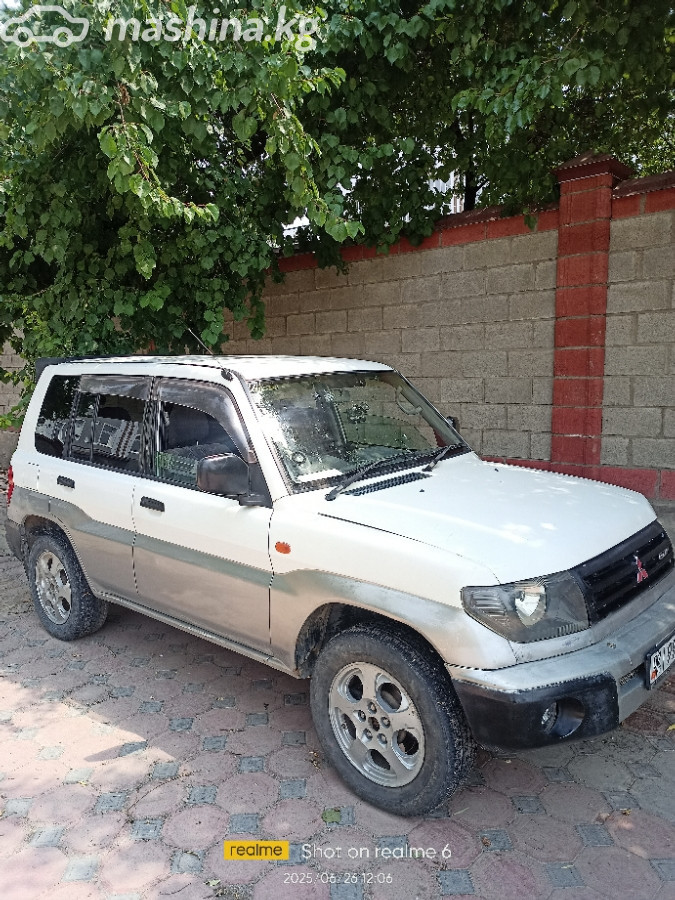 Mitsubishi Pajero iO