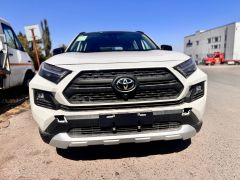 Сүрөт унаа Toyota RAV4