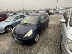 Photo of the vehicle Honda Fit