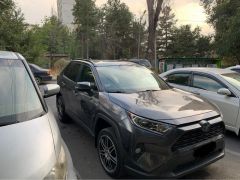 Сүрөт унаа Toyota RAV4