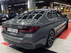 Photo of the vehicle BMW 5 Series