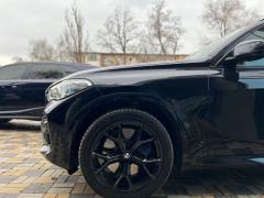 Photo of the vehicle BMW X5