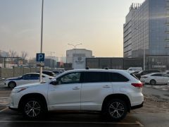 Сүрөт унаа Toyota Highlander