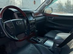 Photo of the vehicle Lexus LX