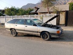 Photo of the vehicle Audi 100