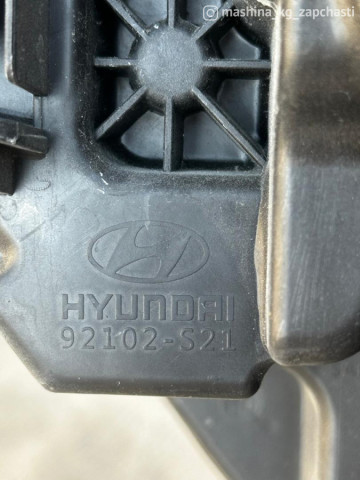 Vehicles for spare parts - Передняя б/у фара (правая) LED на HYUNDAI SANTA FE