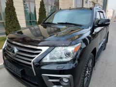 Photo of the vehicle Lexus LX