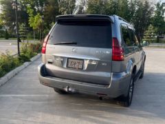 Photo of the vehicle Lexus GX