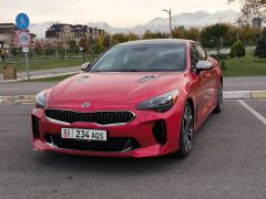 Photo of the vehicle Kia Stinger