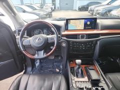 Сүрөт унаа Lexus LX