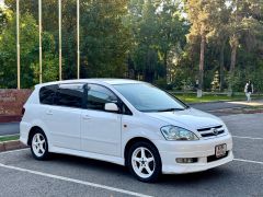 Фото авто Toyota Ipsum