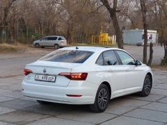 Фото авто Volkswagen Jetta