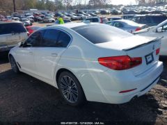 Photo of the vehicle BMW 5 Series